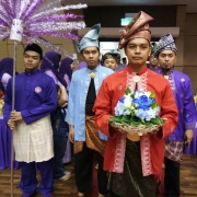 Kumpulan Sri Kencana - Tempahan Perarakan Pengantin Dan Persembahan Silat