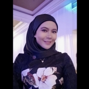 Amazing Emcee Teena - Pengacara Versatile Anda!