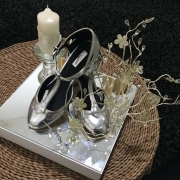 Minimalist Hantaran & Hand Bouquet