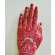 Meeqashi (freelance Henna Artist)