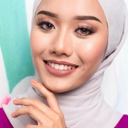 Dyan Women's Beauty